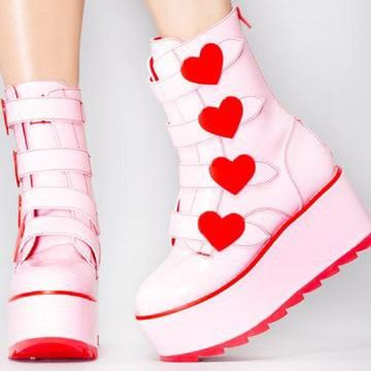 yru pink boots