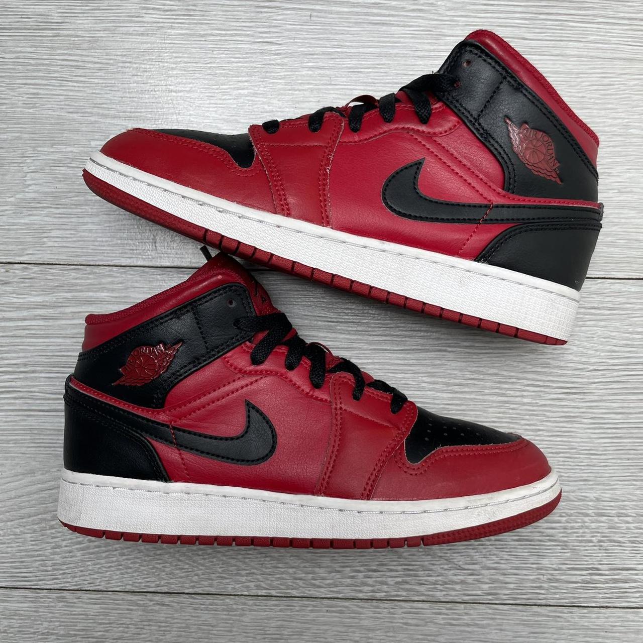 Jordan 1 Mid Reverse Bred GS Trainers Size UK 5 EU... - Depop