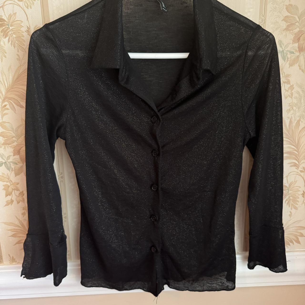 item listed by y2kelsie