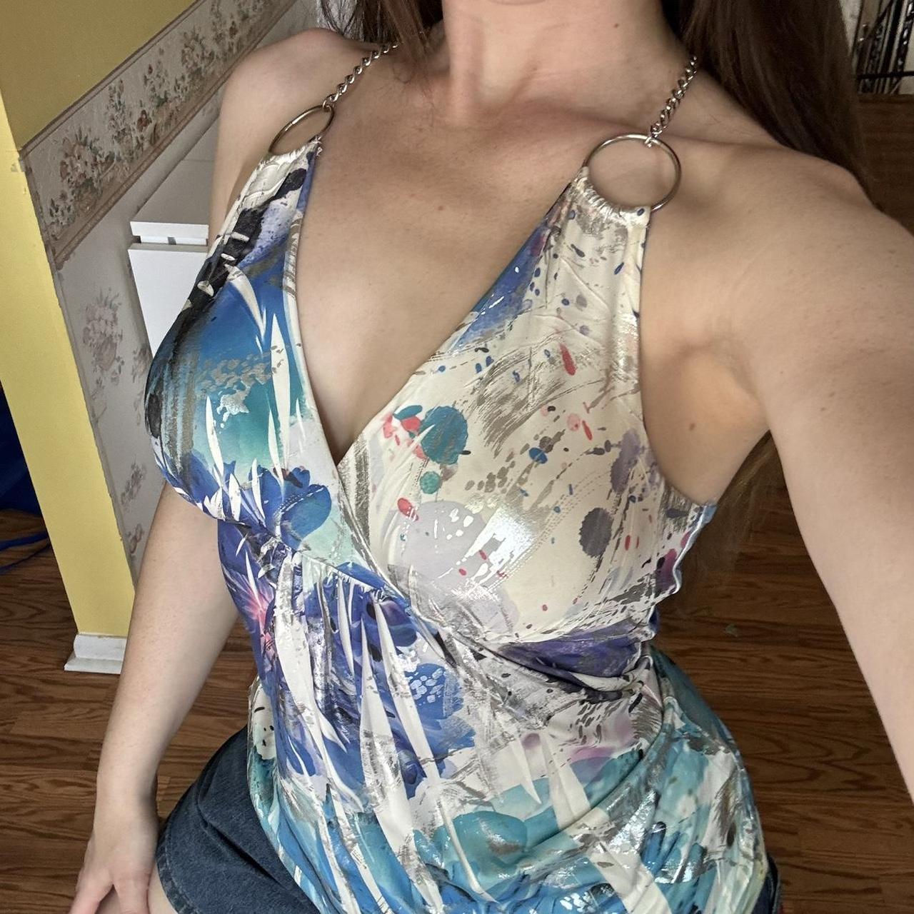 item listed by y2kelsie