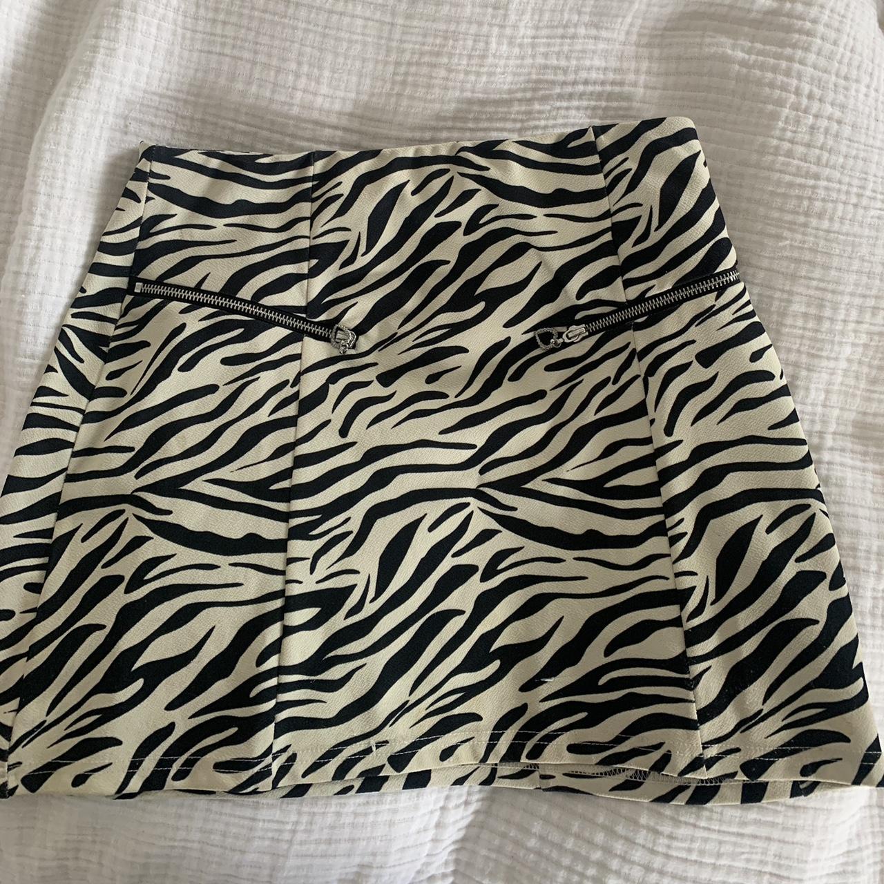 Urban Outfitters Women's Black and White Skirt | Depop