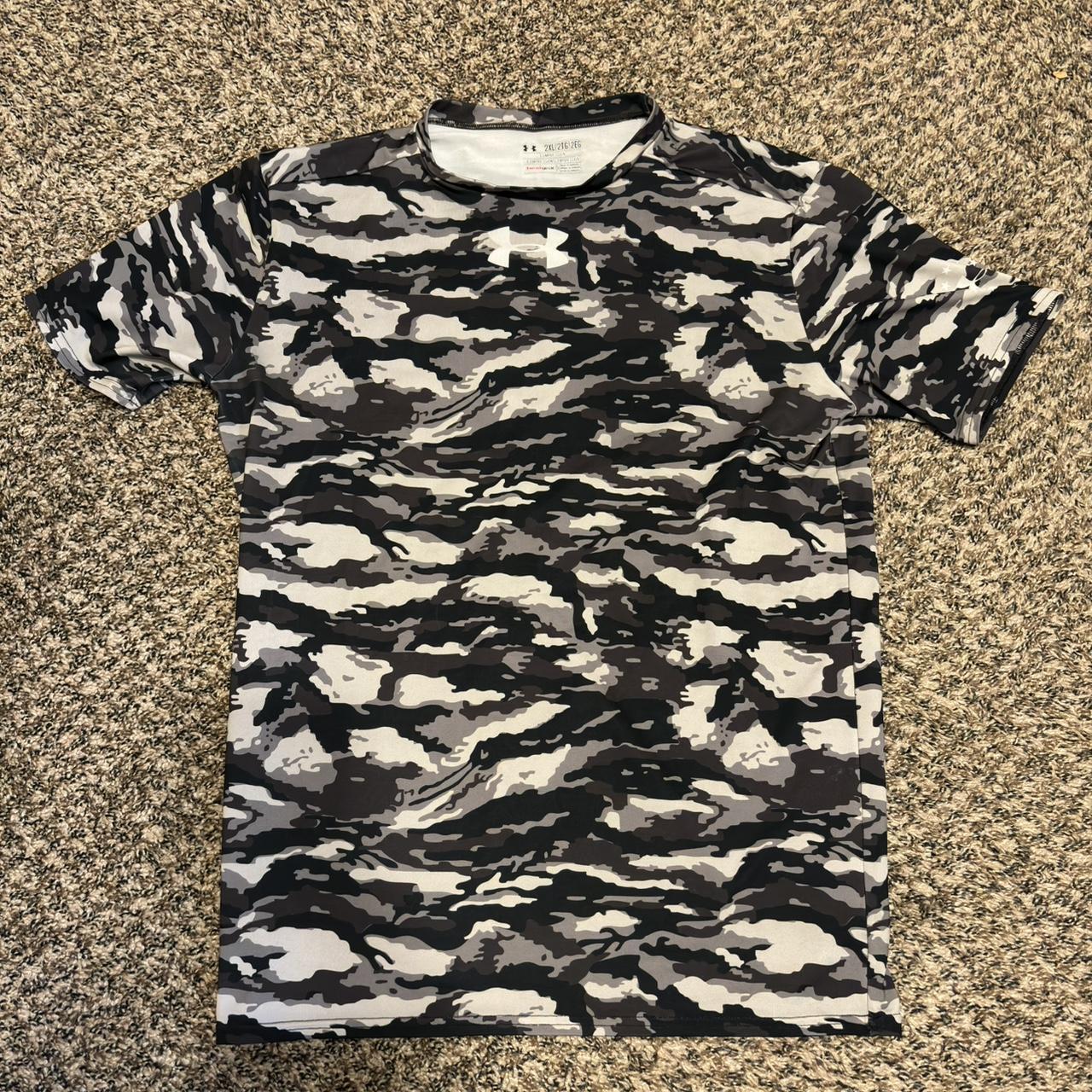 Men’s Under Amour Digital Camo Compression Top Size... - Depop