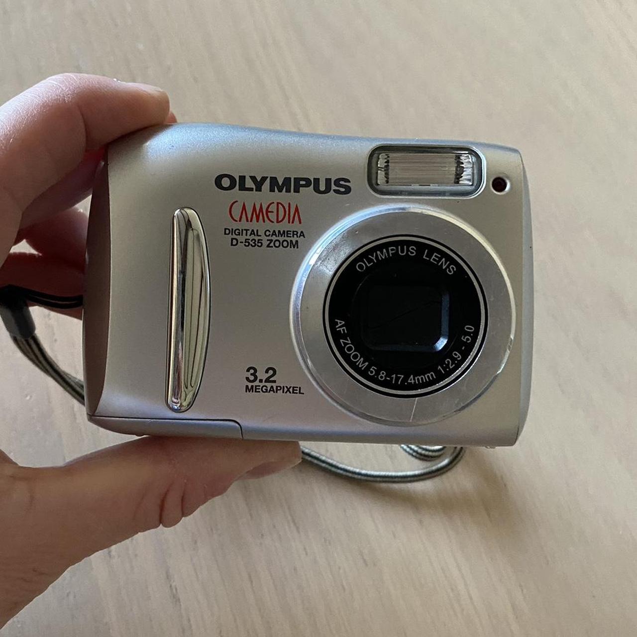 Vintage Olympus CAMEDIA D535 Zoom 3.2MP compact... Depop