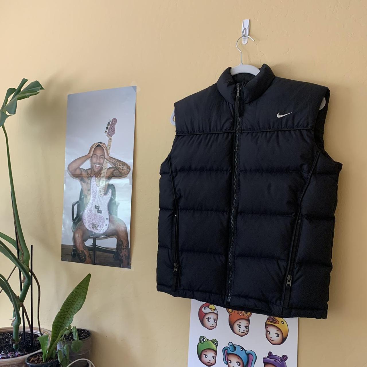 nike puffer vest womens