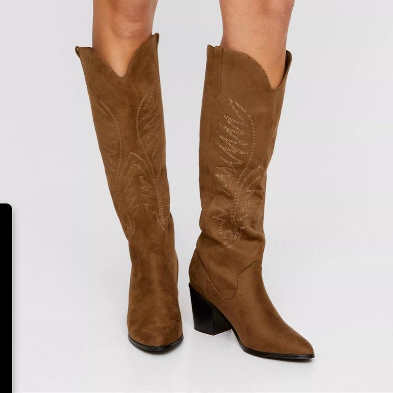 item listed by emilyyybearrr