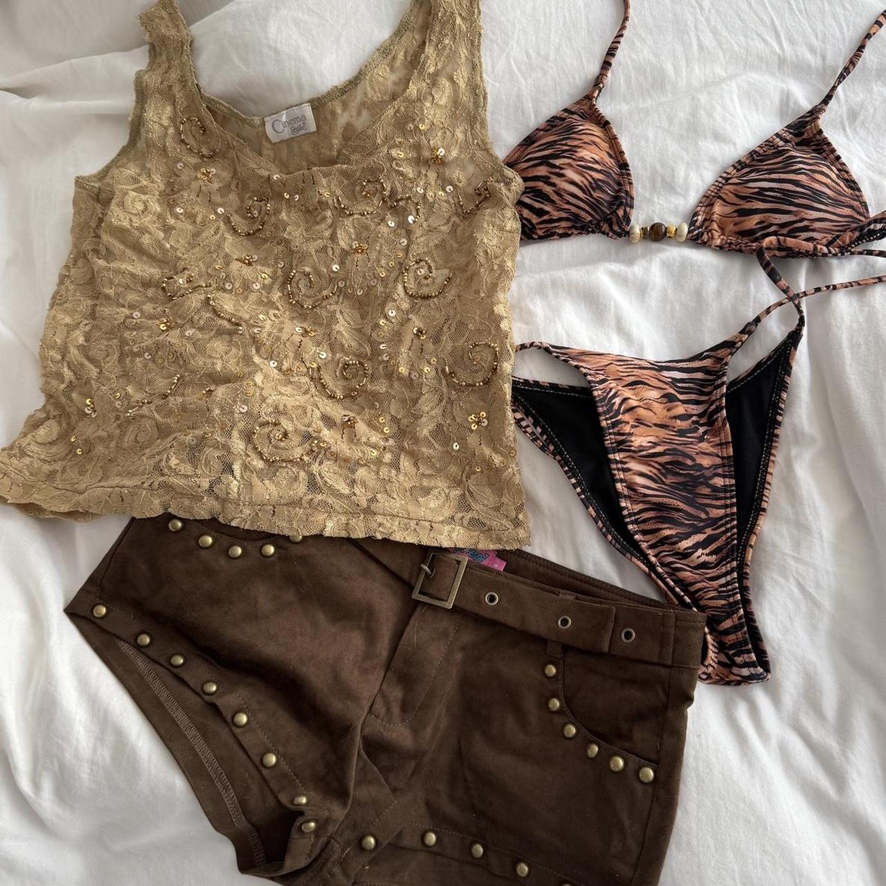 item listed by emilyyybearrr