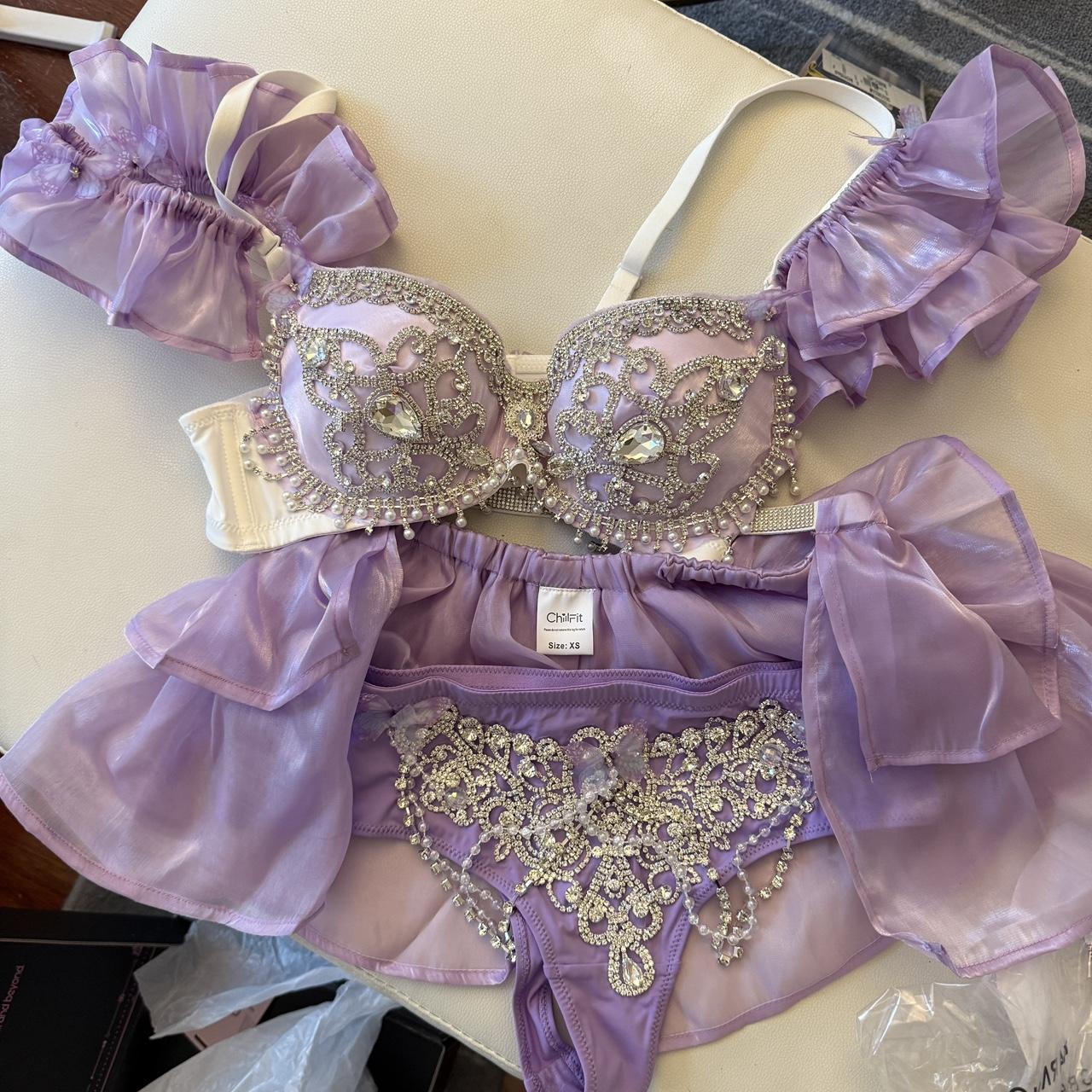 item listed by emilyyybearrr