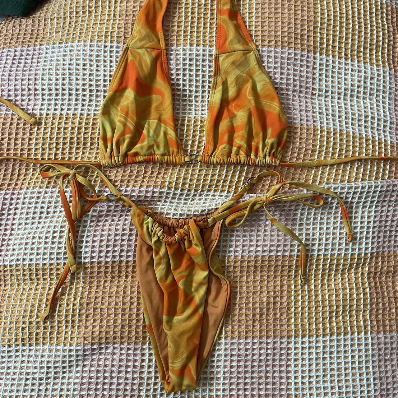 Glassons bikini orange and yellow Size 8 - Depop