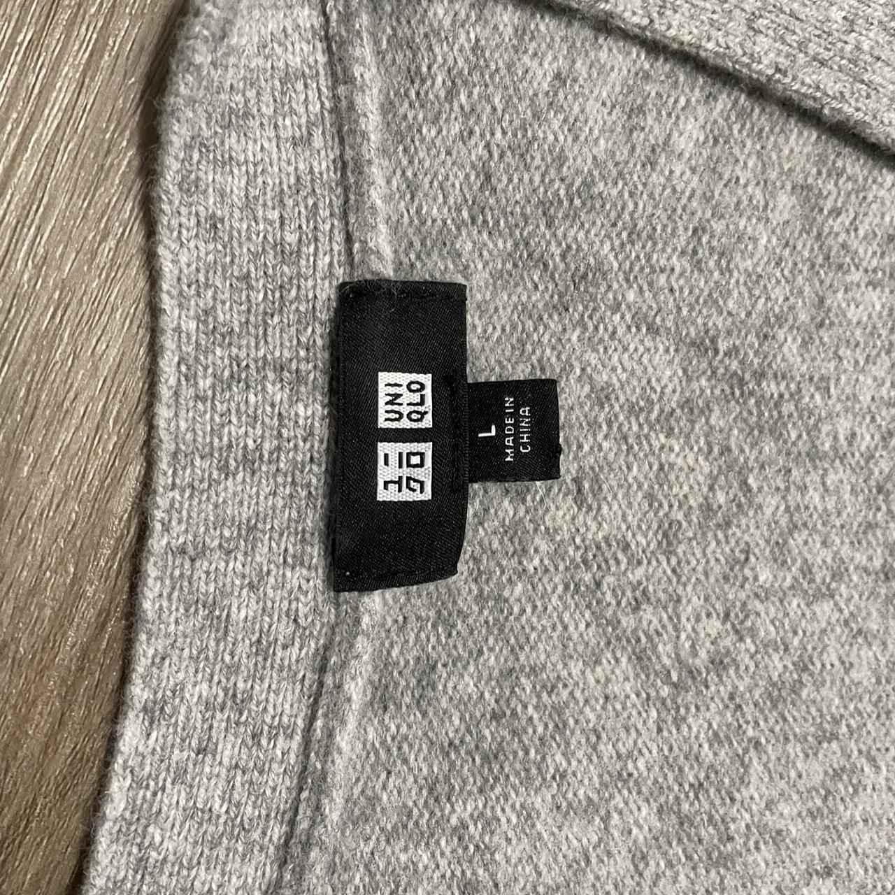 uniqlo grey cardigan #uniqlo #cardigan - Depop