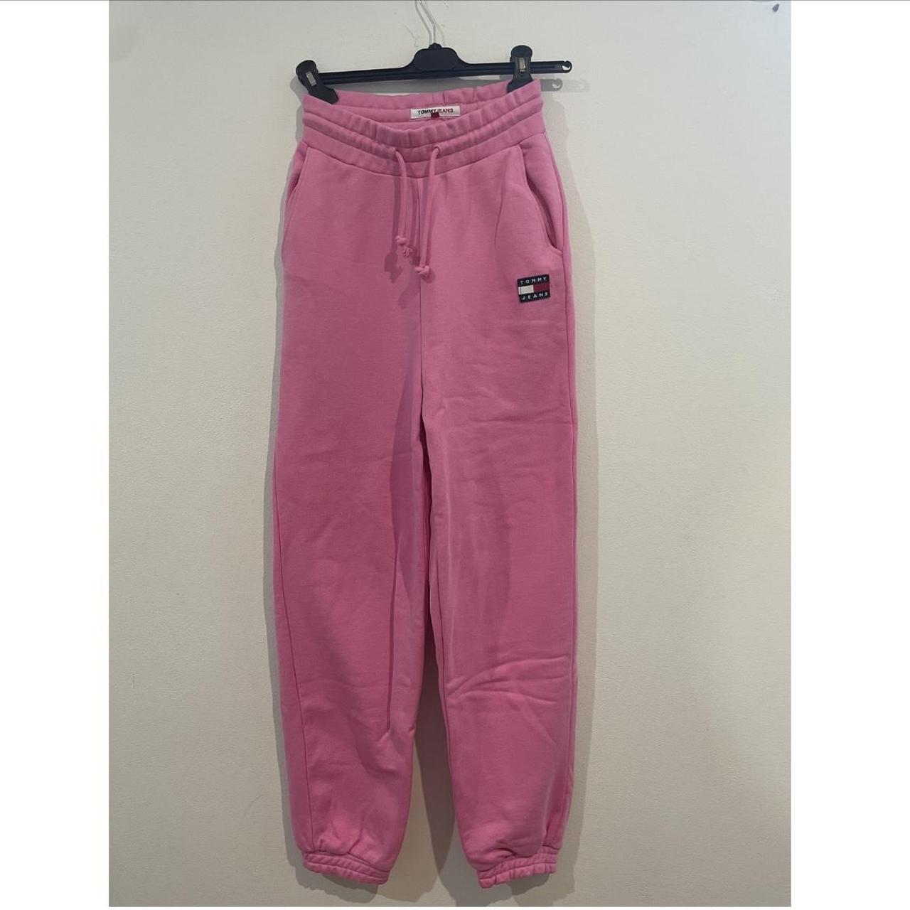 Tommy Hilfiger Women's Joggerstracksuits Depop