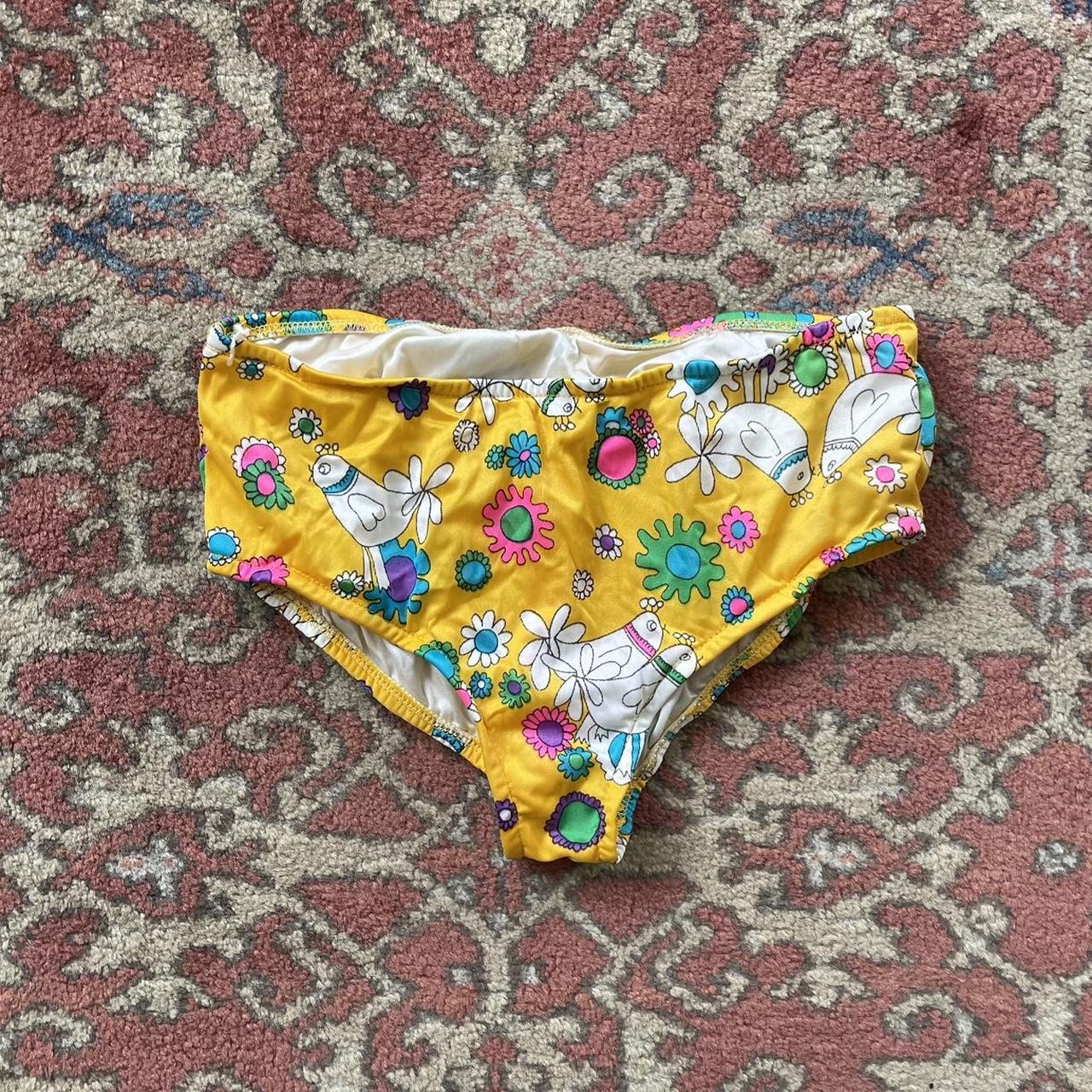 Deadstock jcpenney 70’s bikini bottoms Xs Waist flat... Depop