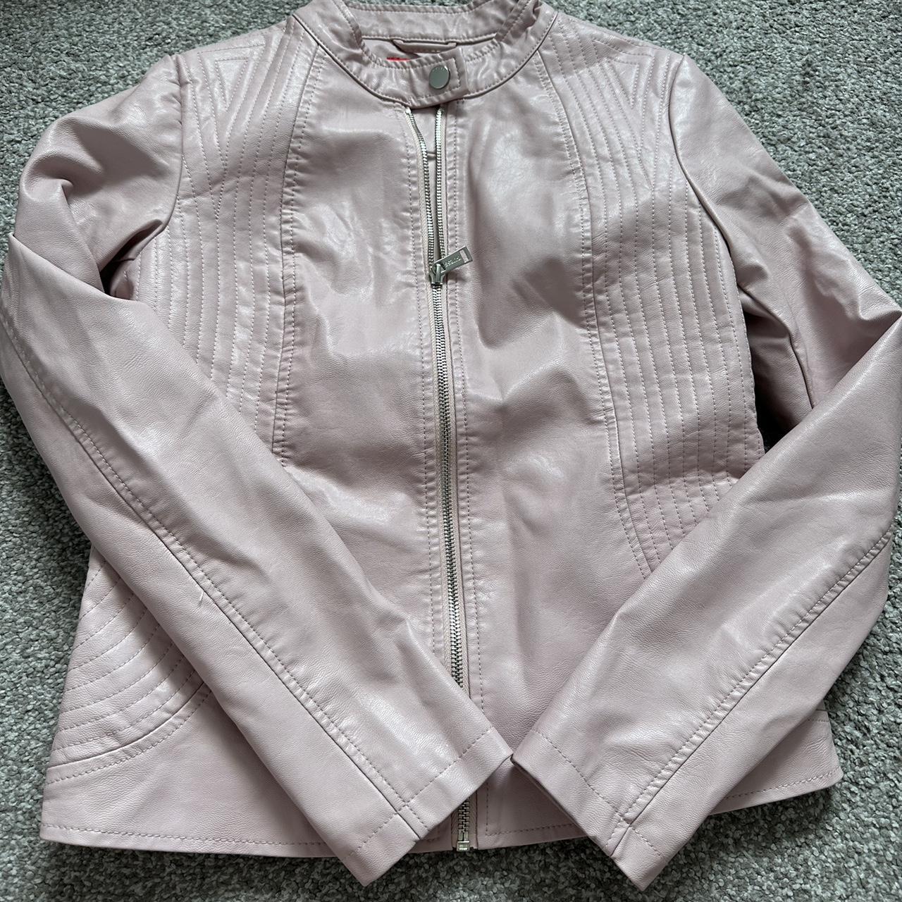 Guess Women's Jacket Depop
