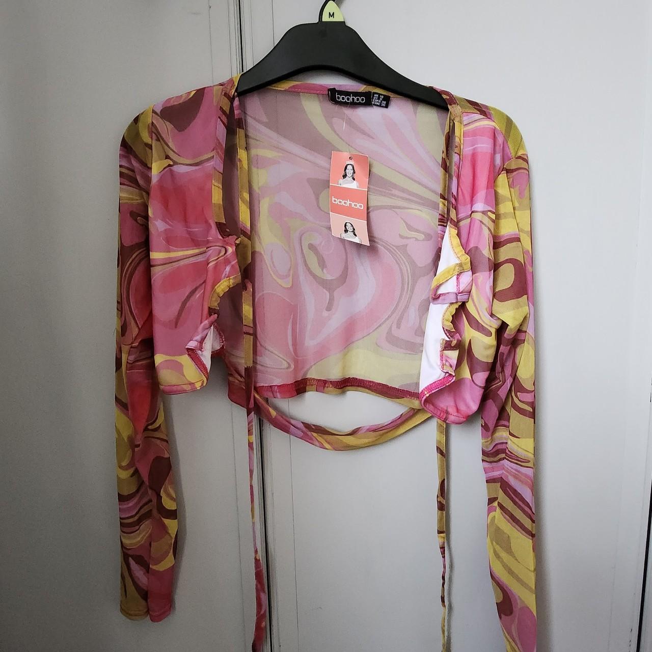 Boohoo Women's Yellow and Pink Croptop Depop