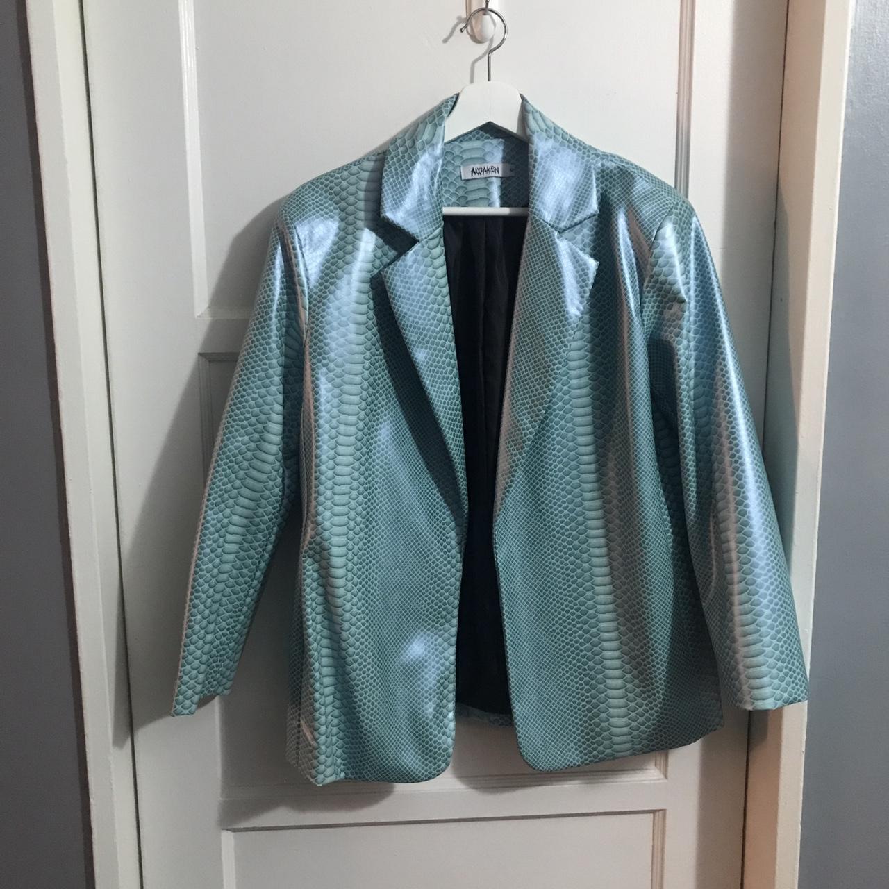 Missguided sports Borg lined puffer ski jacket with - Depop