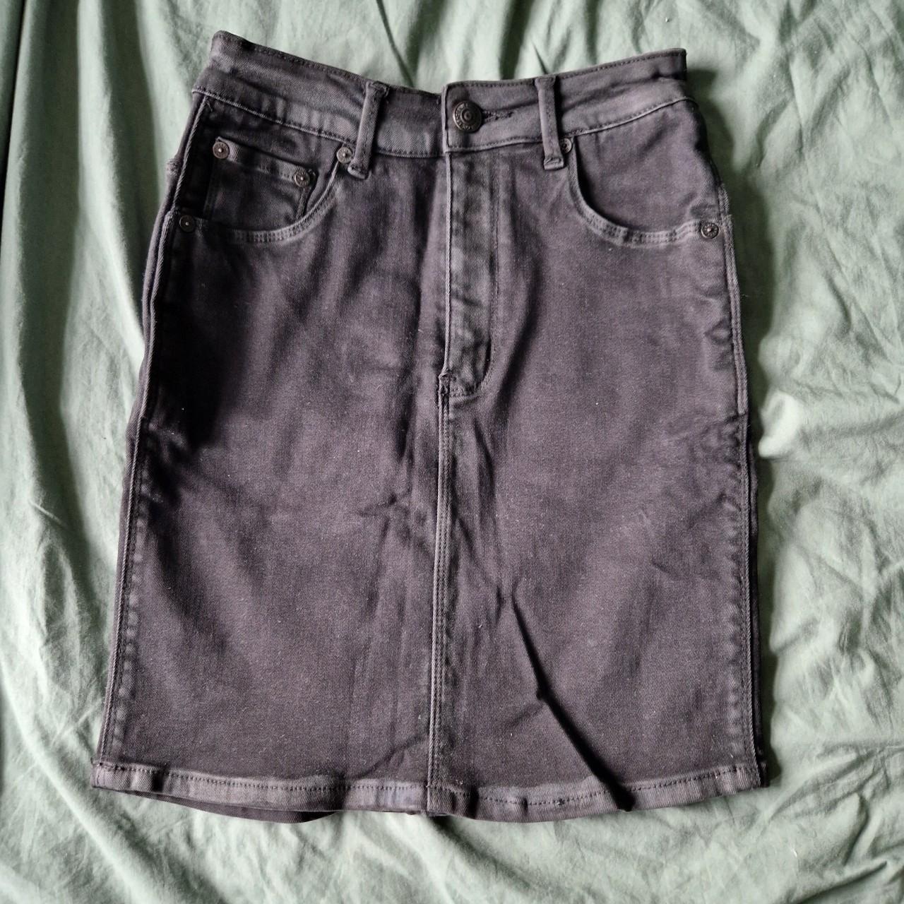 item listed by livhlms