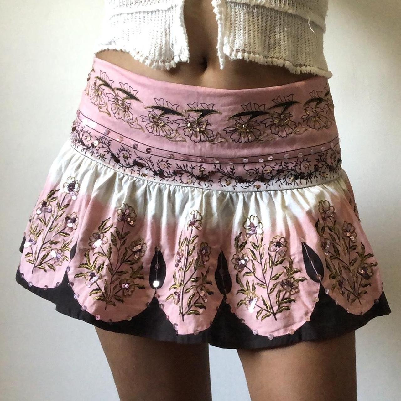 beautiful vintage 00s baby pink pleated mini skirt... - Depop