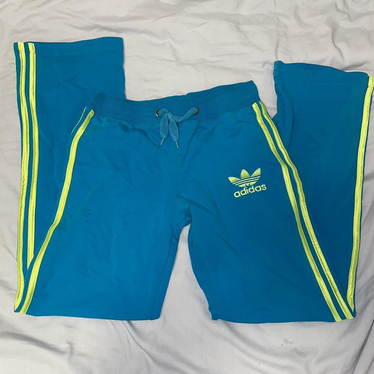 SUPER CUTE Y2K ADIDAS JOGGER/TRACKIES perfect for... - Depop