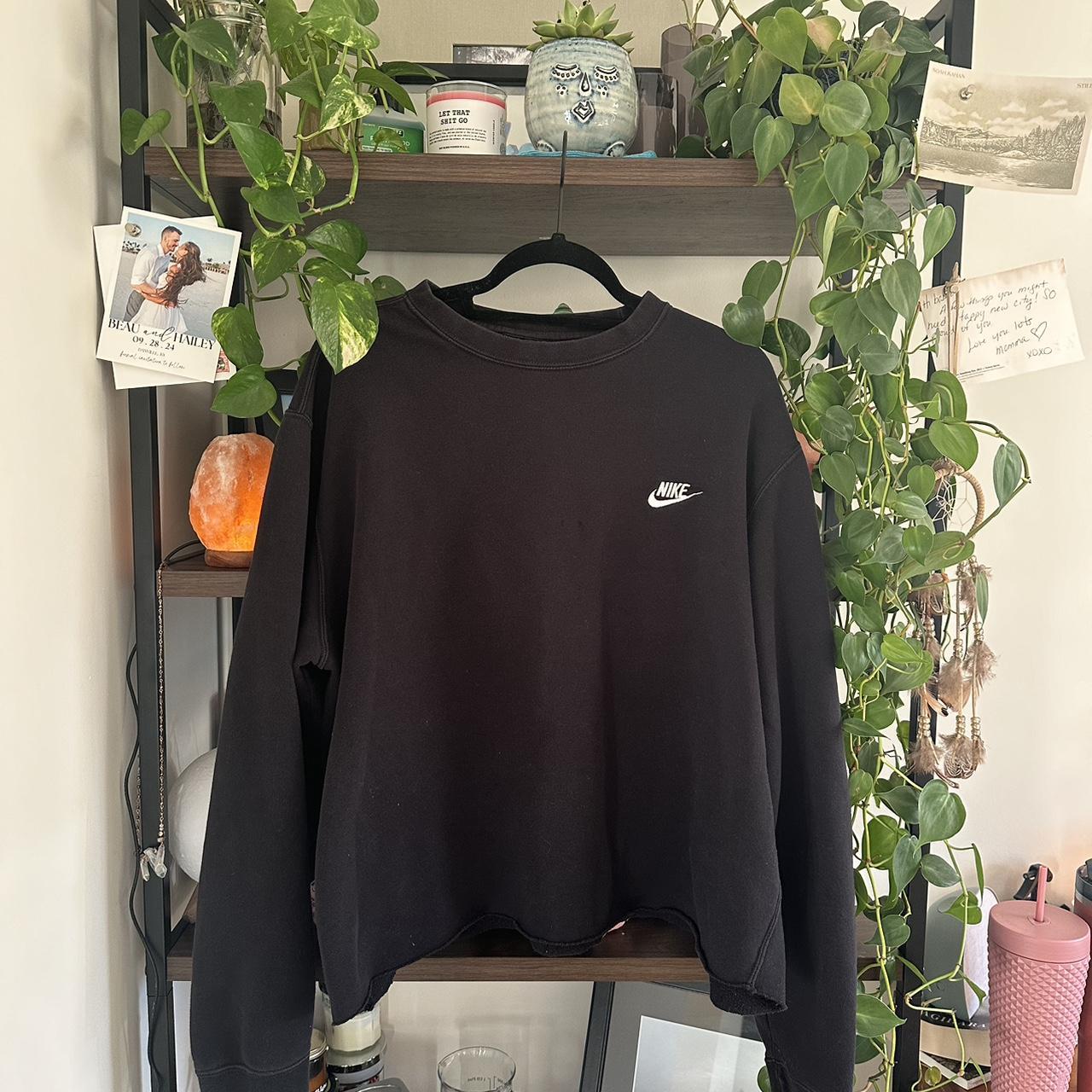 womens black nike crewneck sweatshirt