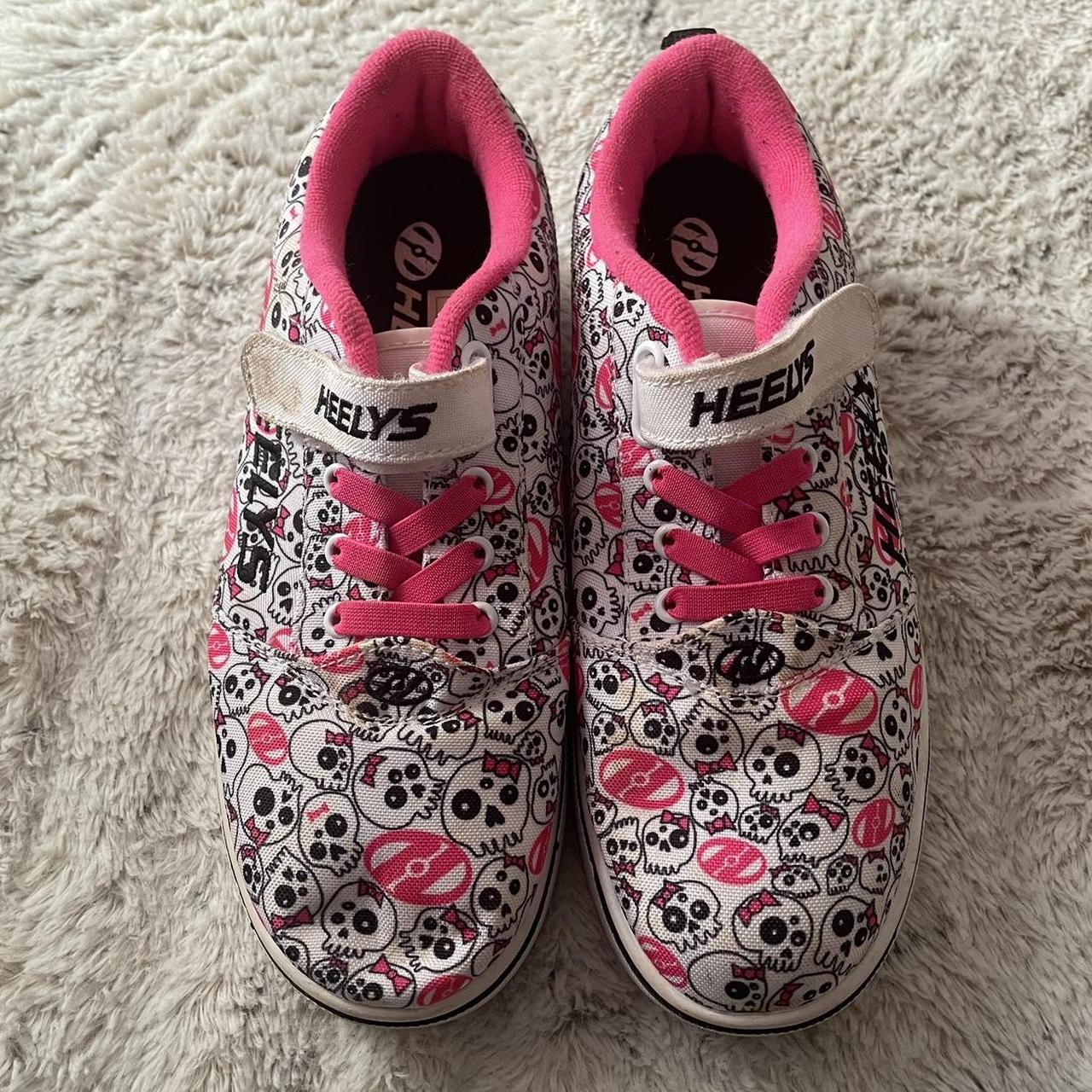 Heelys Women's Pink and Black Trainers | Depop