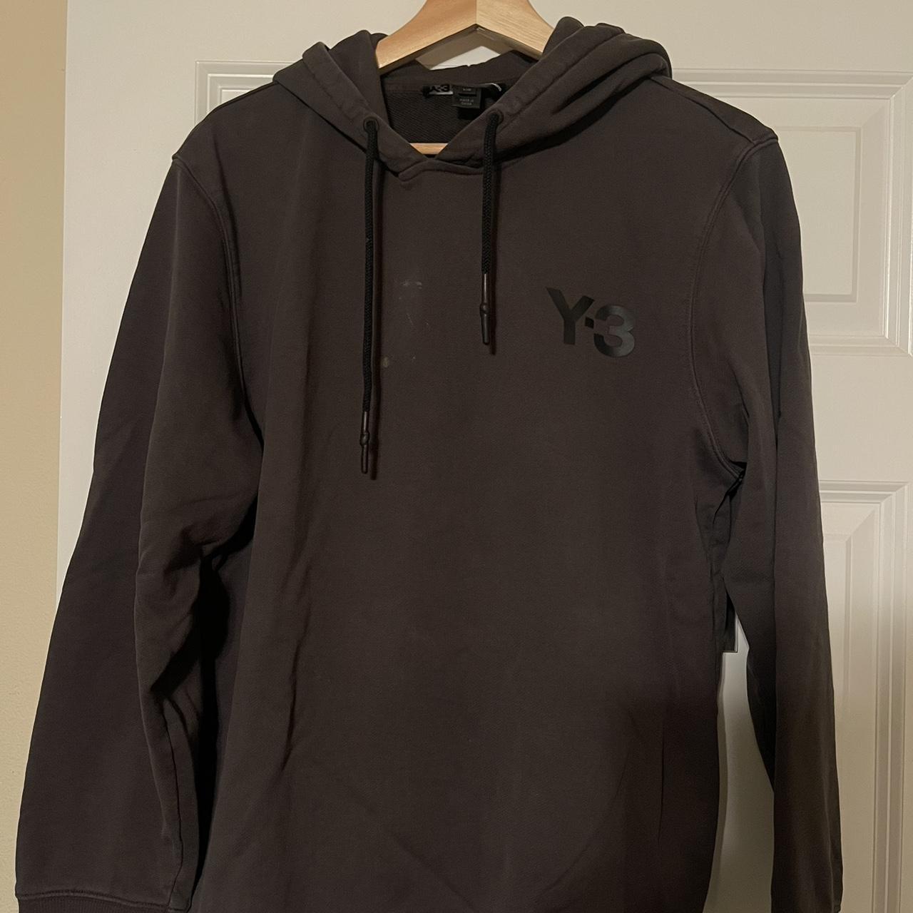 Y-3 by yohjiyamamoto hoodie small front stain but... - Depop