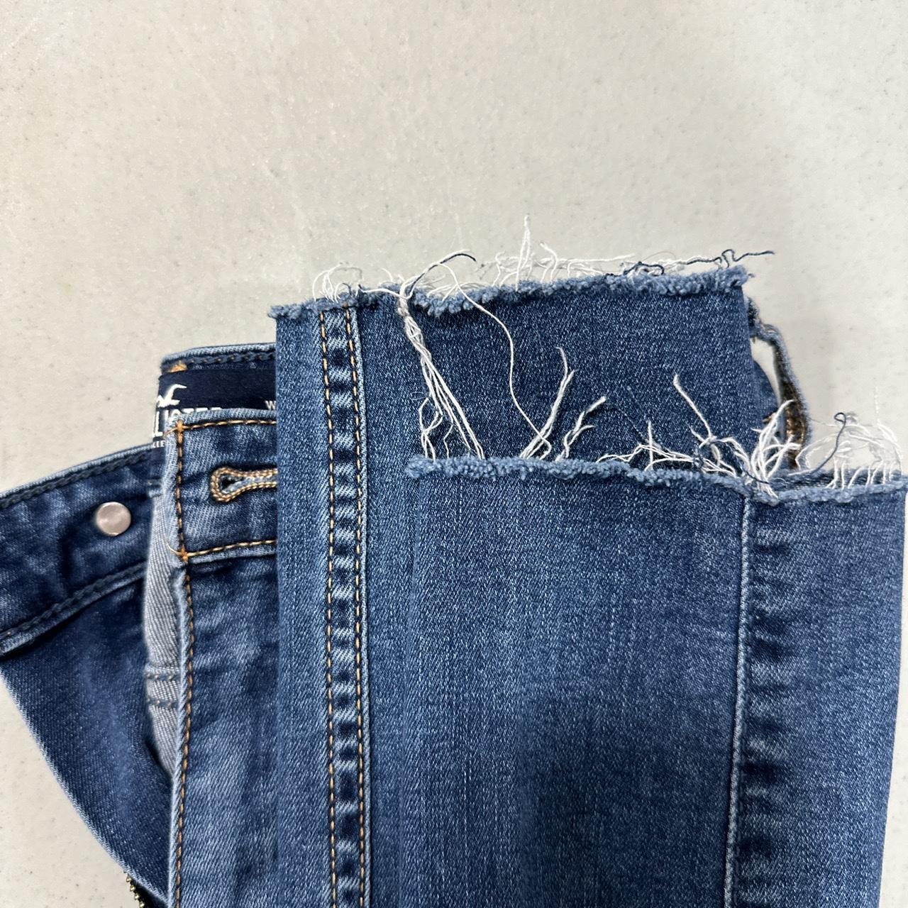 like new hollister jeans. size 0Long, was bought the... - Depop