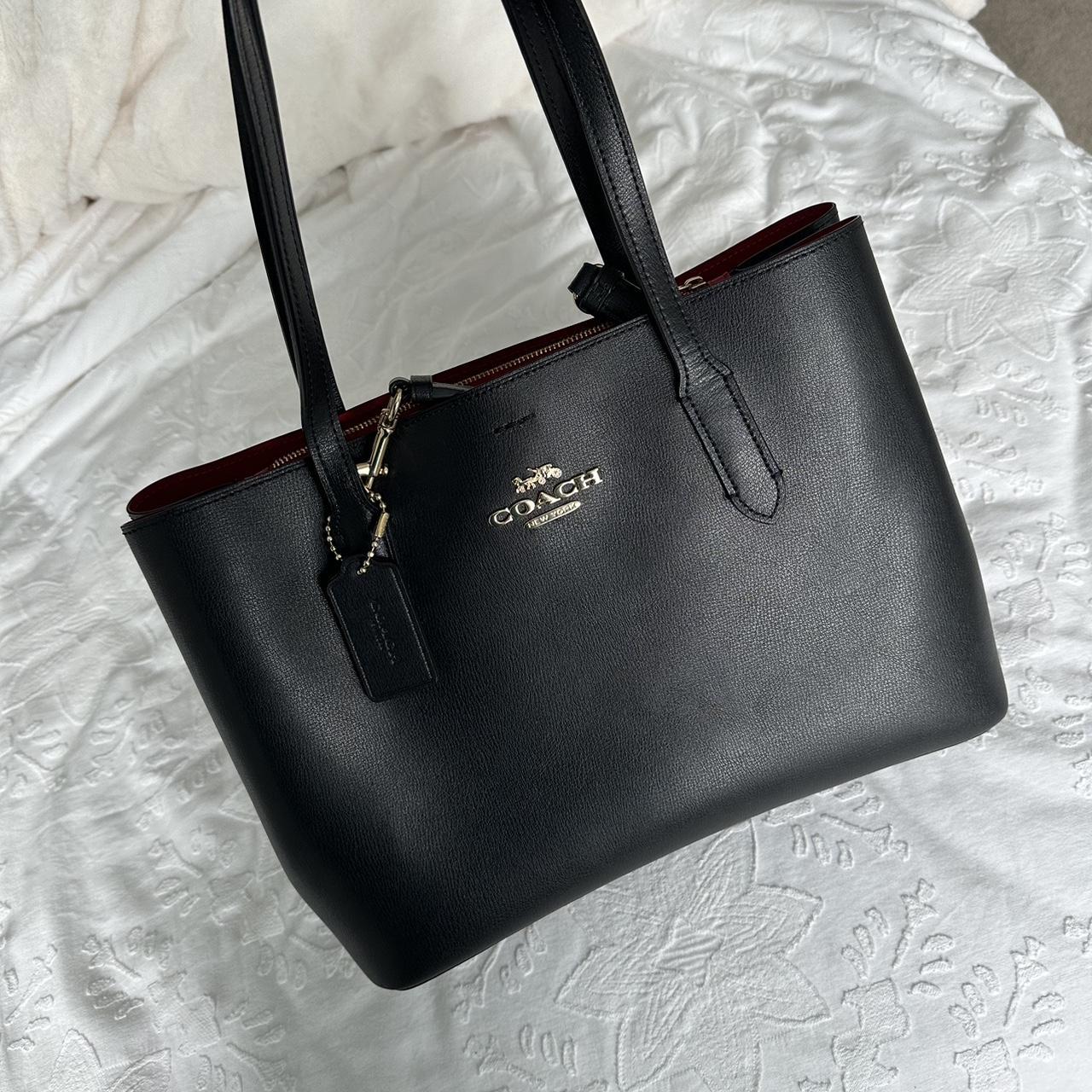 Coach Women's Black Bag | Depop