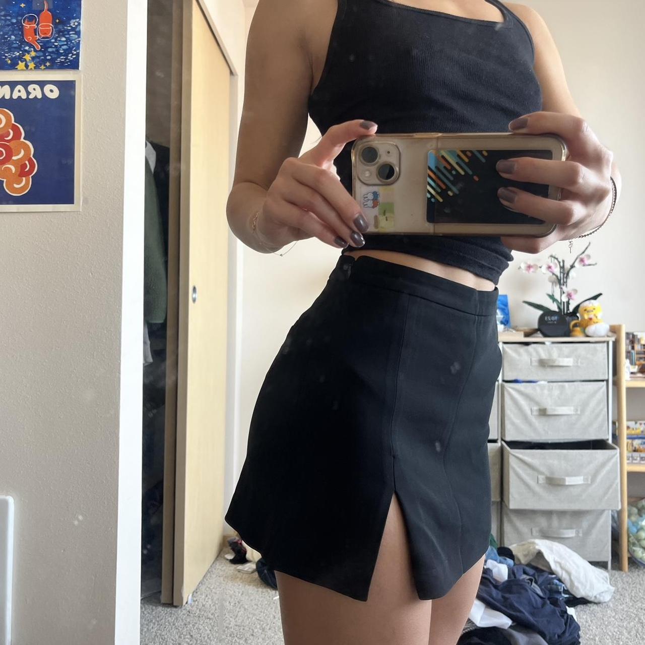 Aritzia facade mini skort NTW 00 Depop