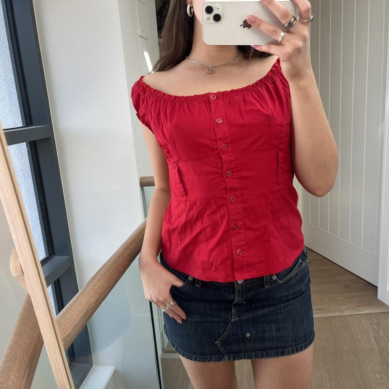 Vintage red ruffle button up milkmaid style