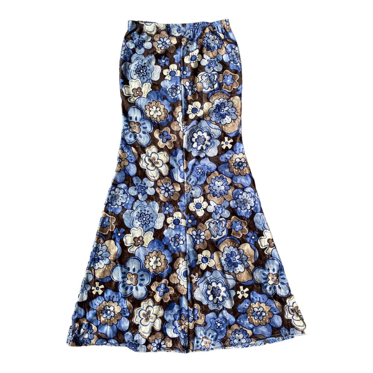 Super pretty floral maxi skirt Soft fuzzy material... - Depop