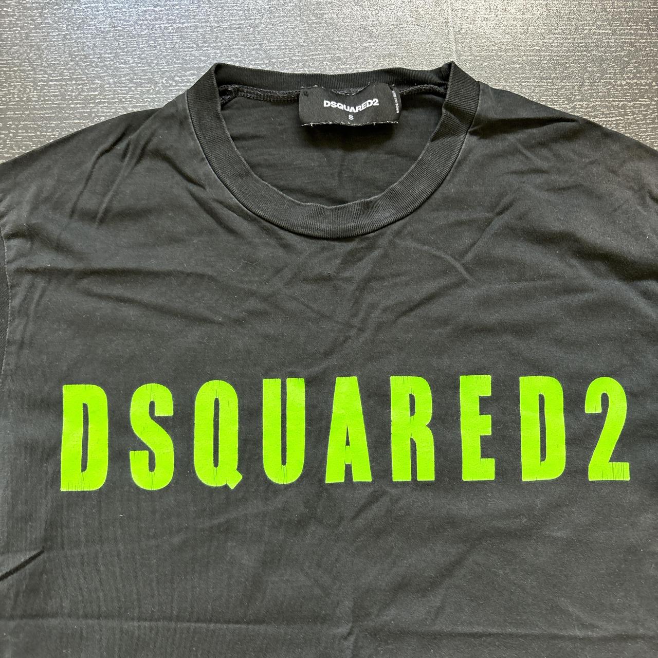 DSQUARED Tシャツ・カットソー 緑 2009225E0051 Dsquared2 - Black oversize T-shirt with neon green blurred