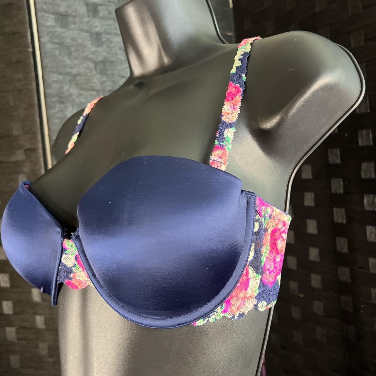 Victoria's Secret PINK Padded Bra Size 36B - Depop