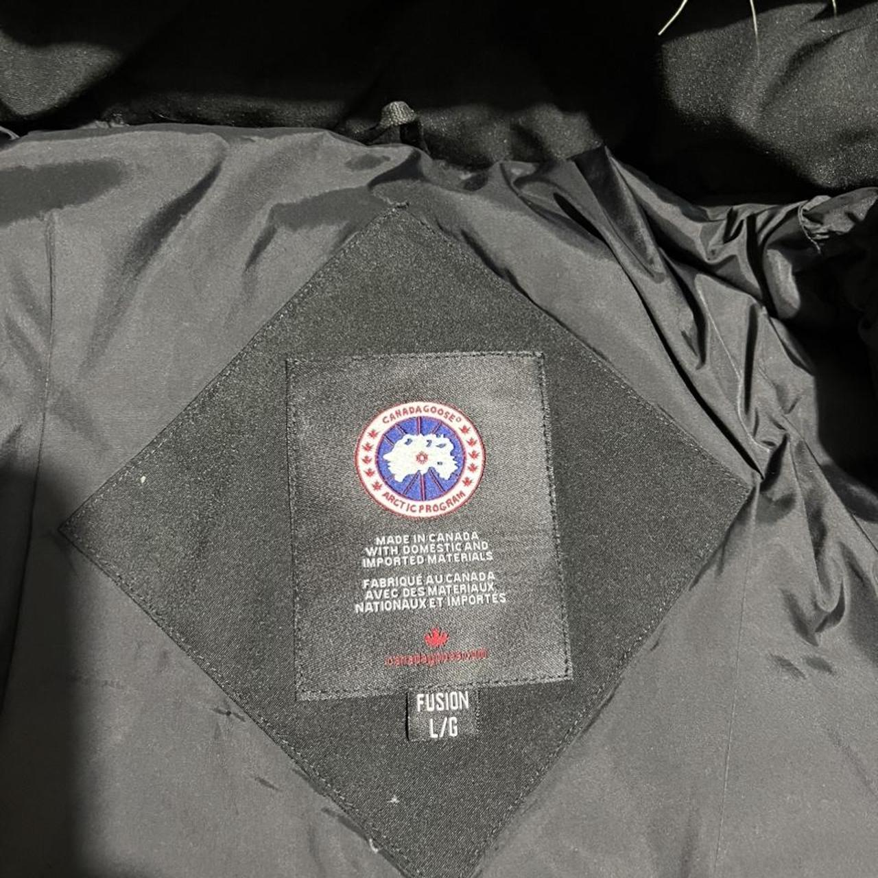 Canada goose Whyndham size Large Perfect condition... - Depop