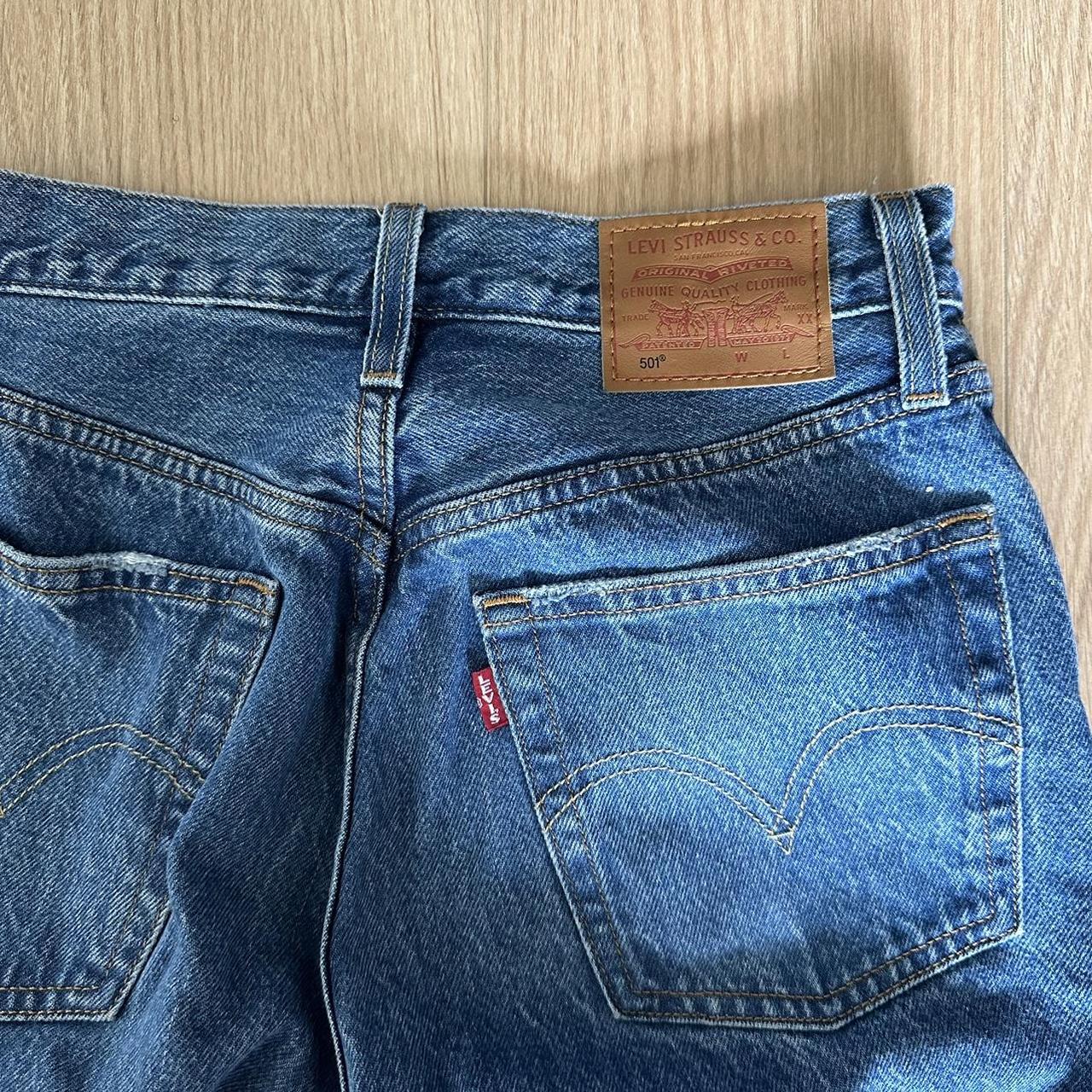 Size 24 levi jeans outlet