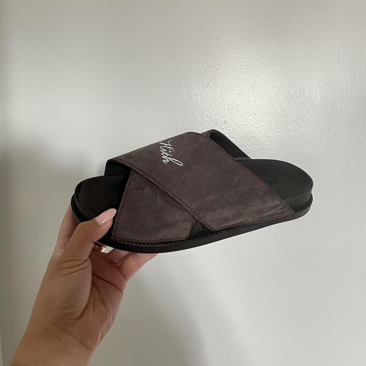 KITH Criss Cross slides! Too big on me Size: Eu... - Depop