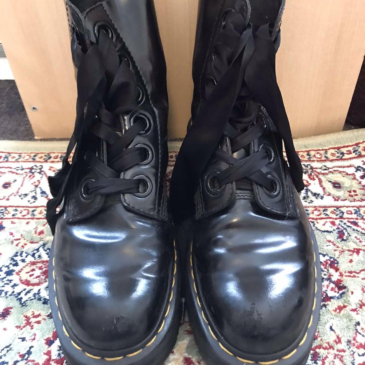 jadon 8 eyelets