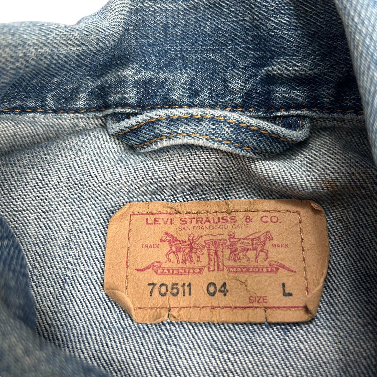 Levis denim trucker jacket. Vintage Y2K 2000.... - Depop