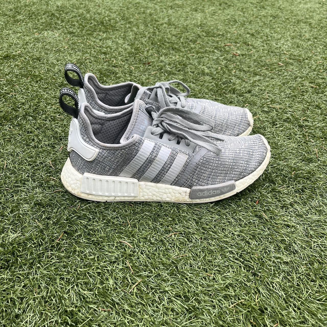 Nmd r1 solid grey hotsell