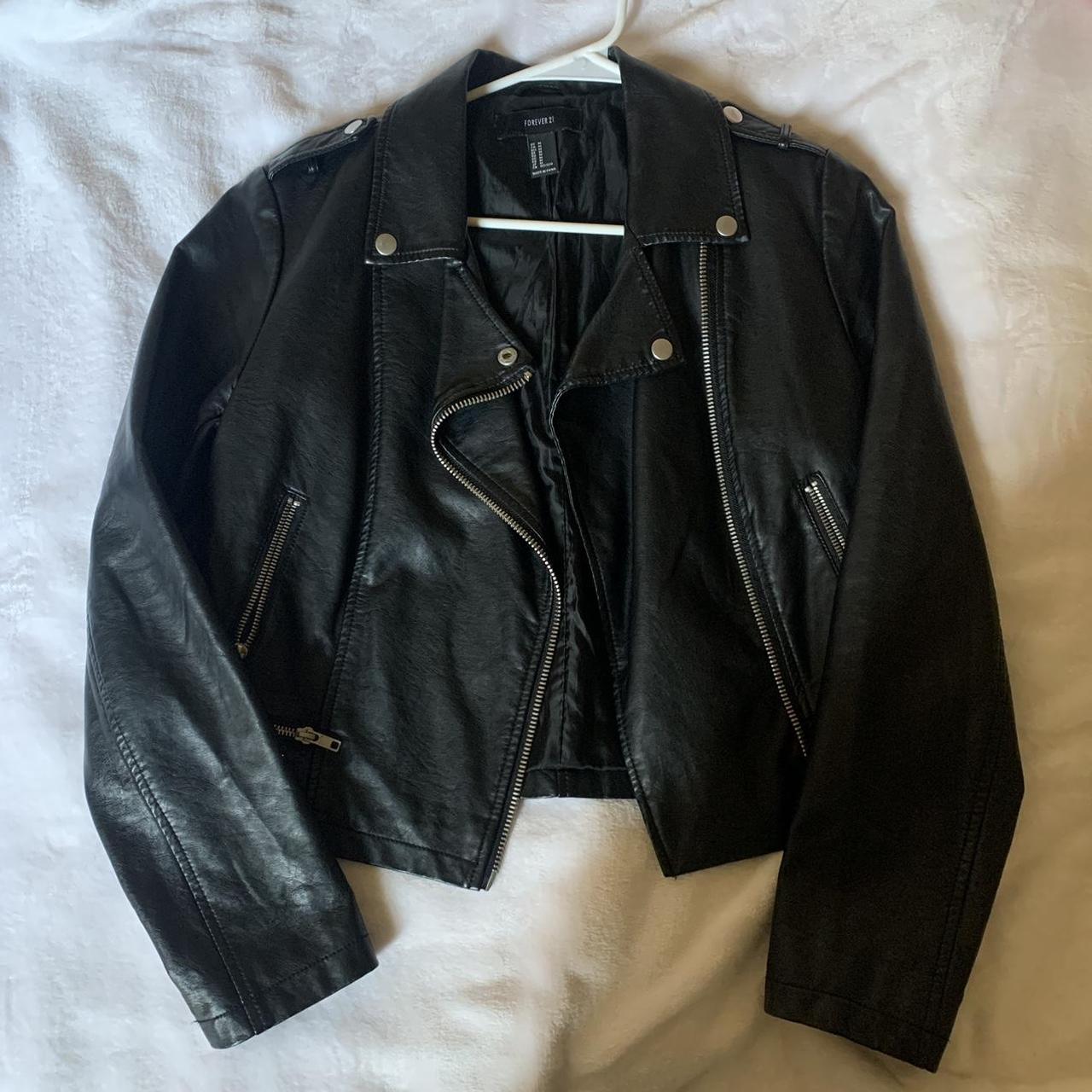 Forever 21 Women's Black Jacket | Depop