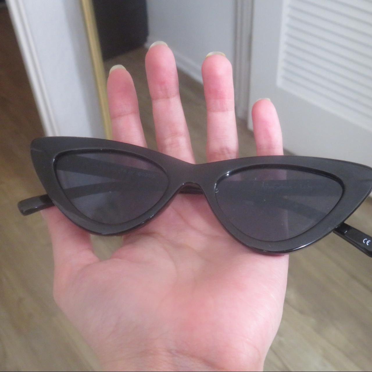 LE SPECS ️ CAT EYES SUNGLASSES Depop