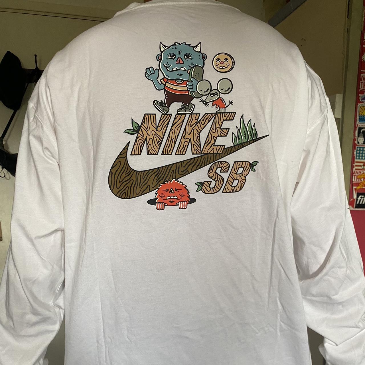 Nike SB long sleeve t shirt with pocket and sleeve... - Depop