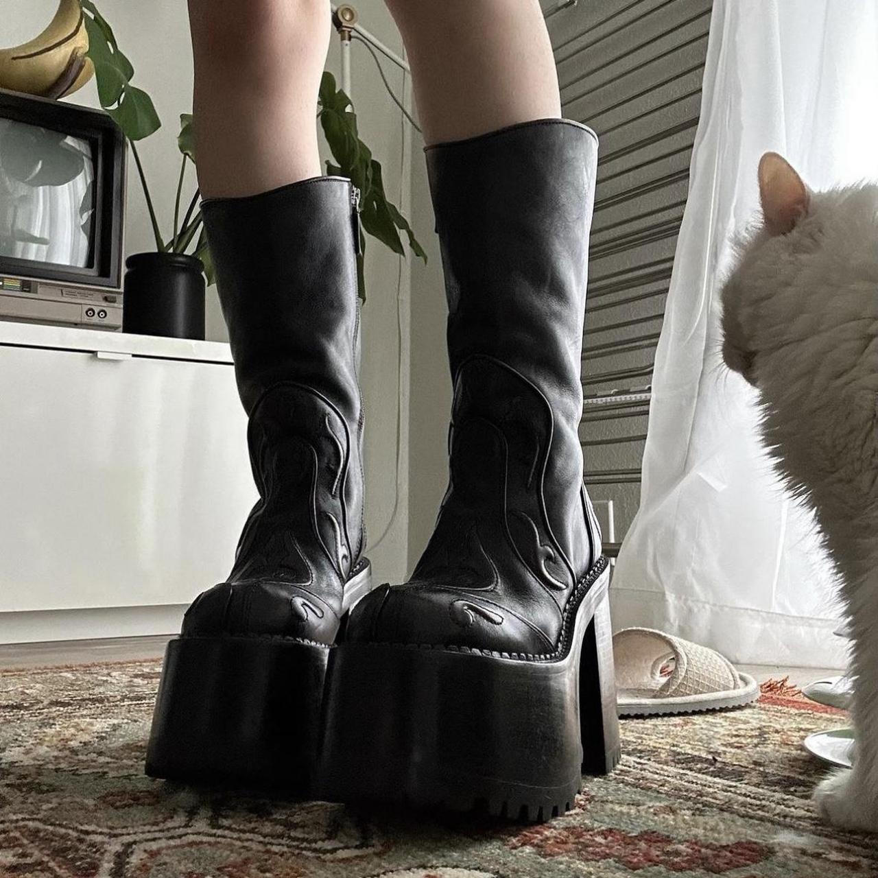 marc jacobs margaret boots in black size 36/us 6.... Depop