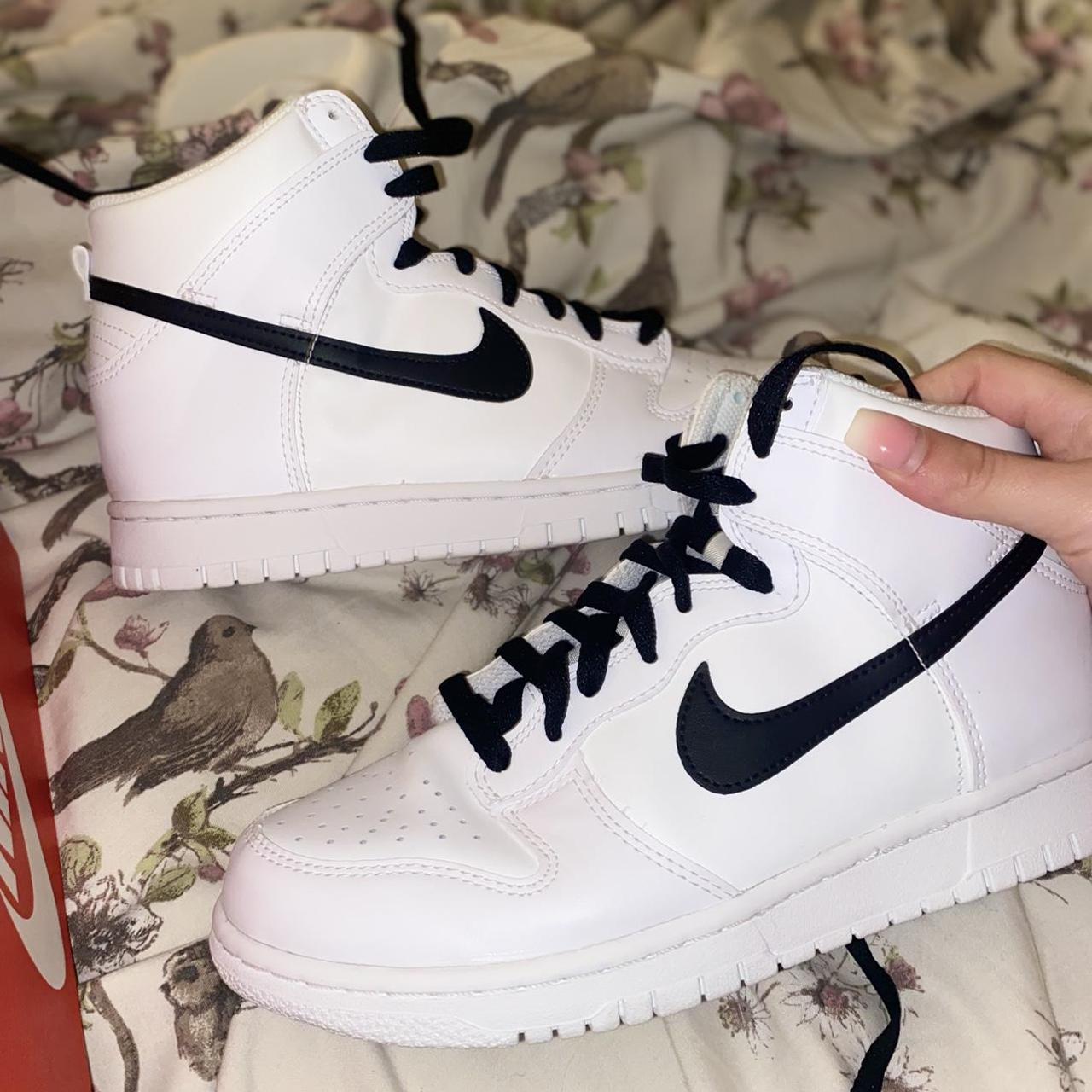 Nike Women's Trainers | Depop