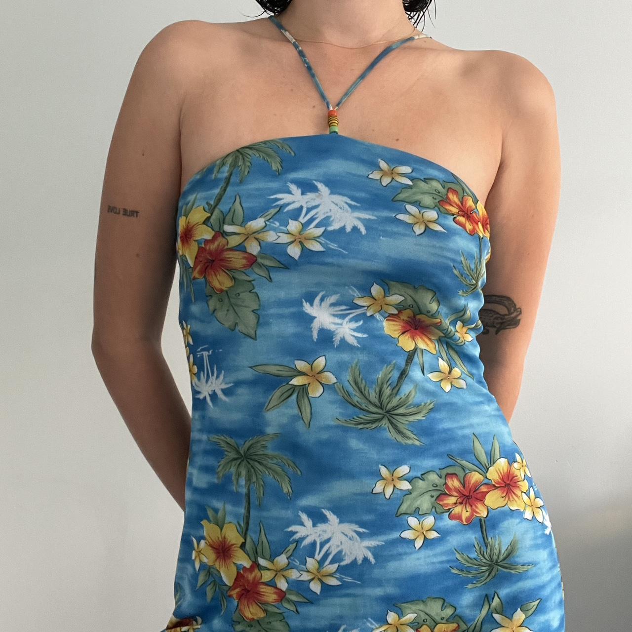vacation halter style midi dress - gives the coolest... - Depop