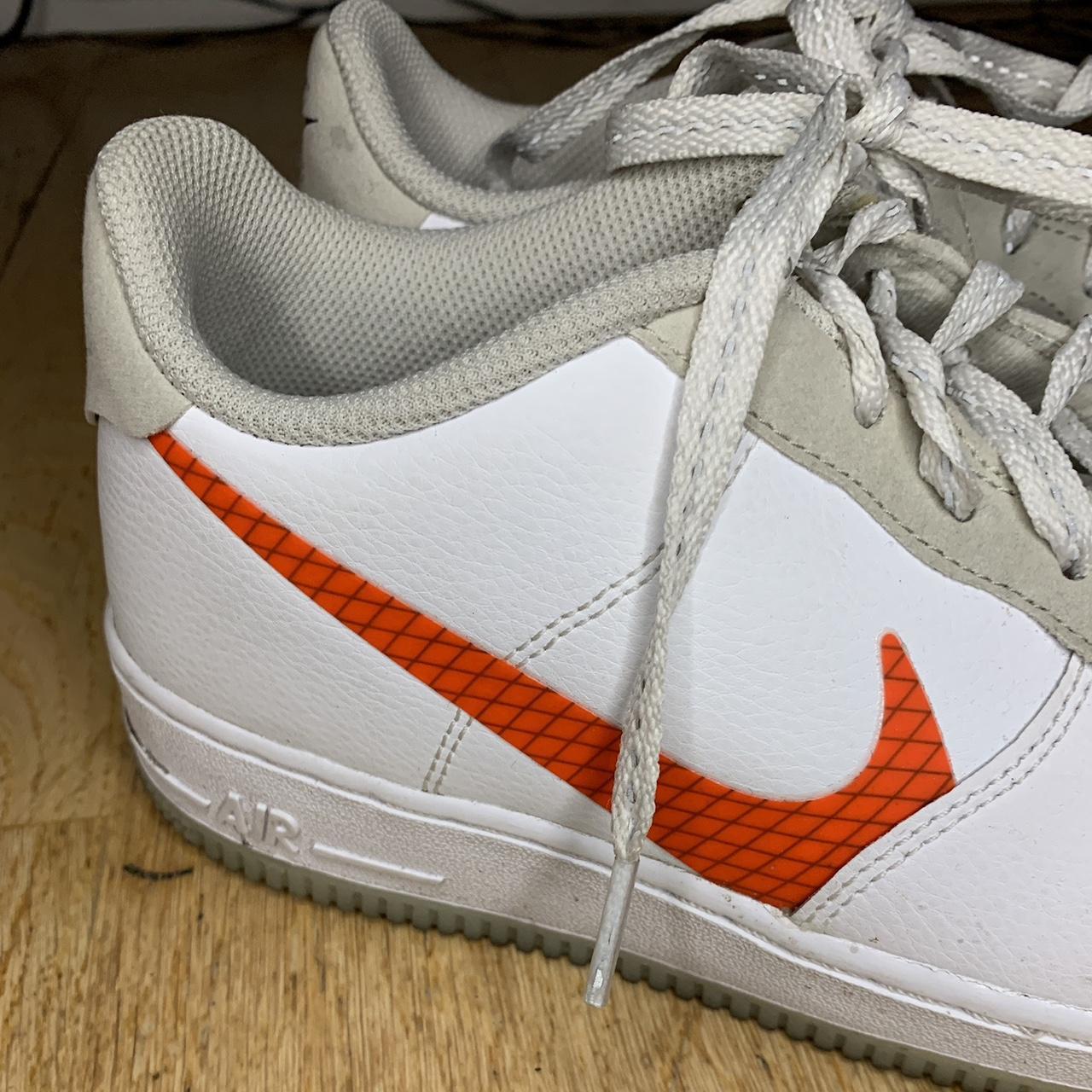 Nike Women's White and Orange Trainers | Depop