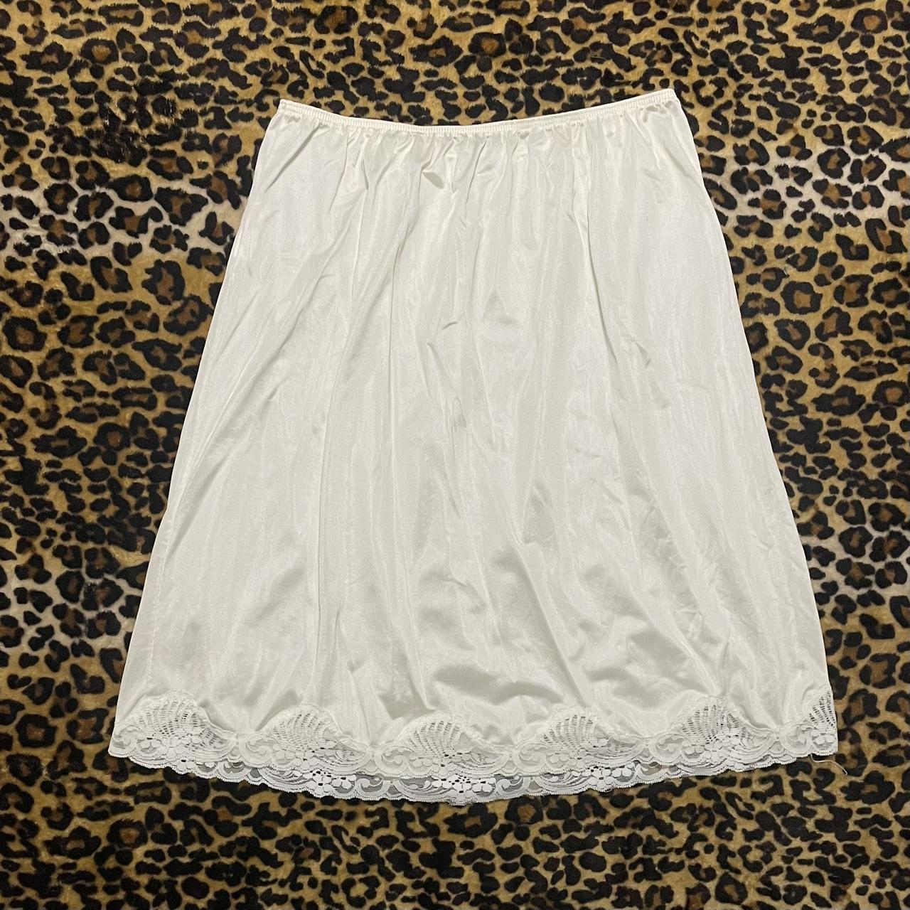 𖦹 vintage cream lace midi slip skirt 𖦹,