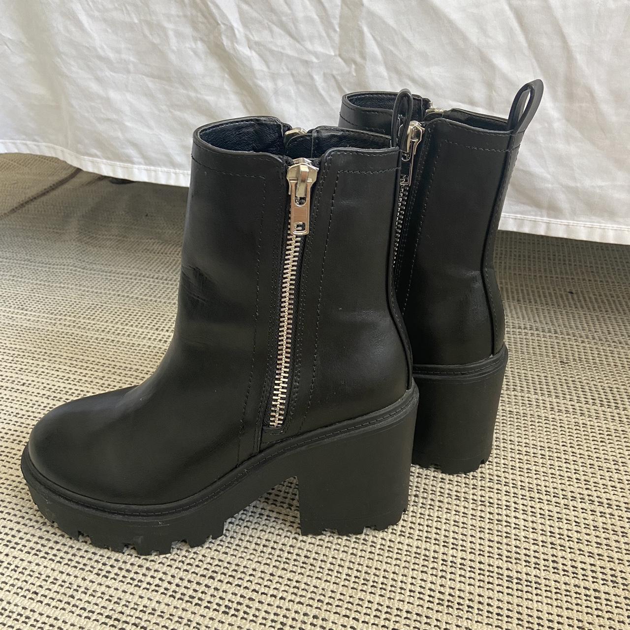 Urban Outfitters Women's Black Boots | Depop