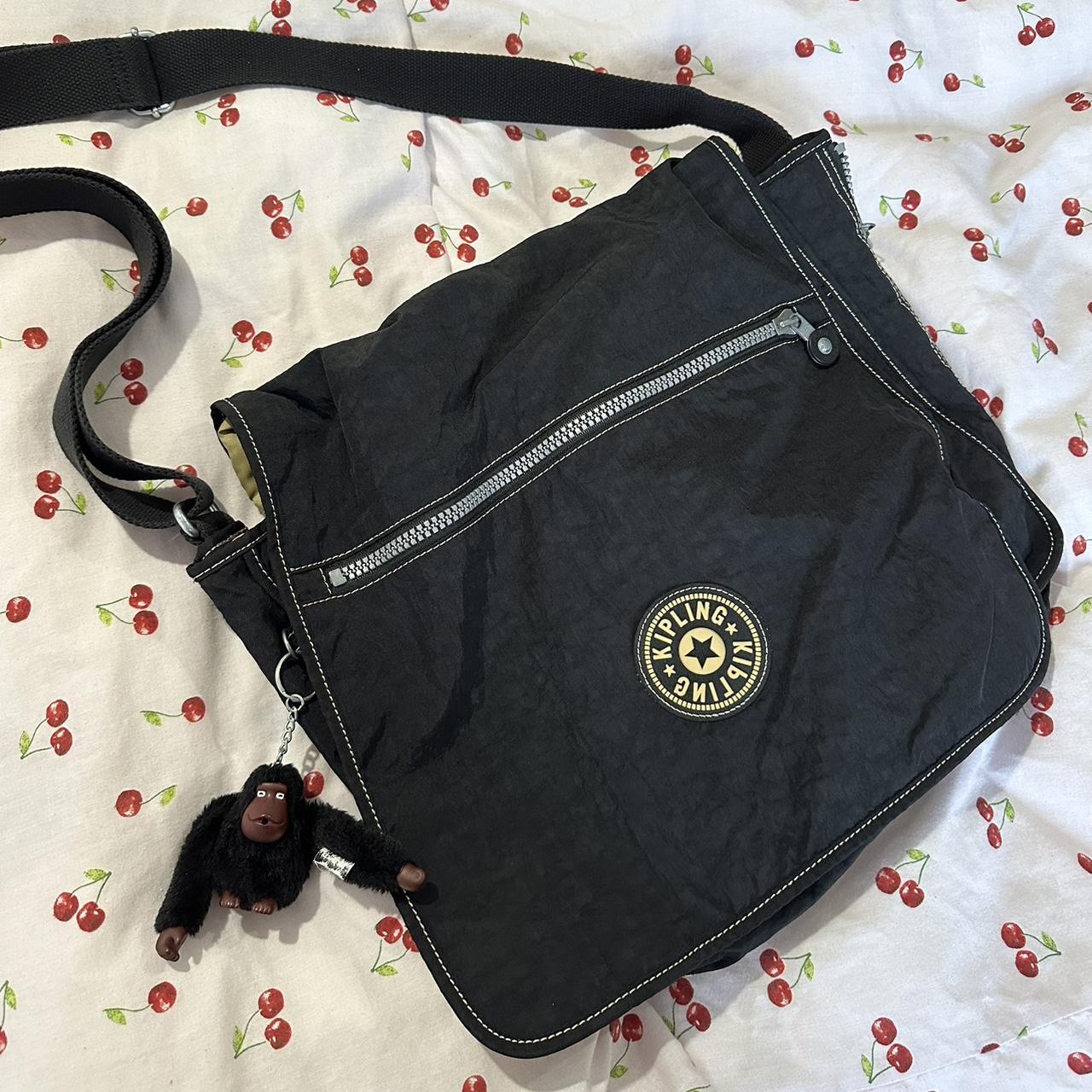 Large Black Kipling Side / Over The Shoulder Bag... Depop