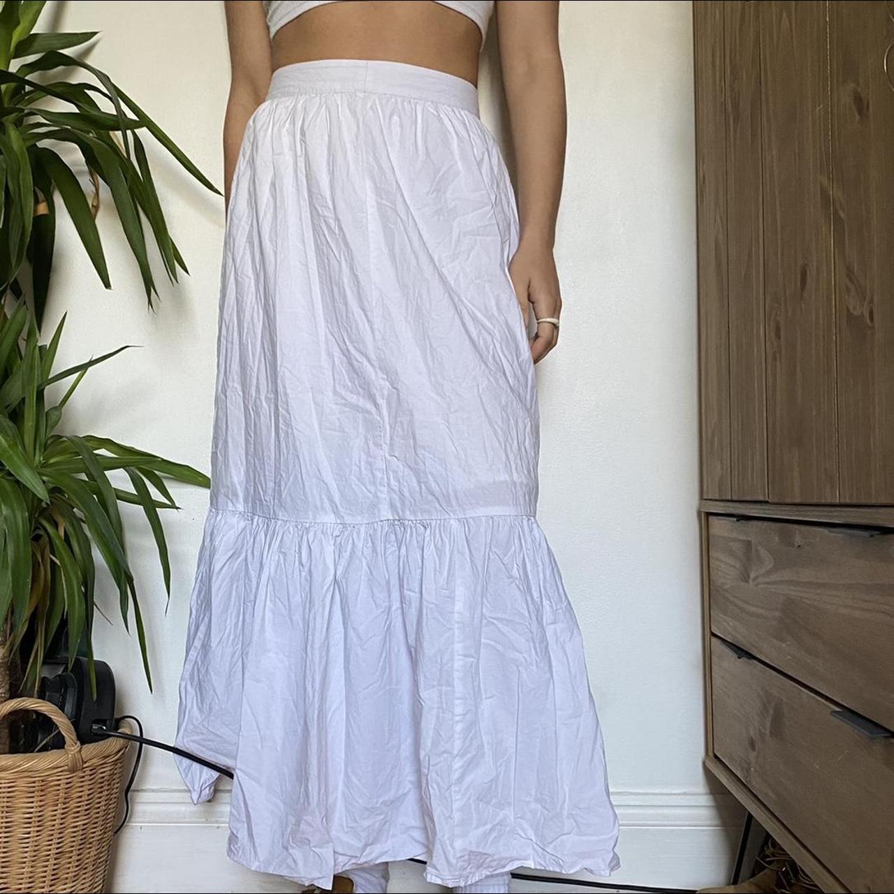 Glassons cute cottage maxi skirt WORN TWICE - Depop