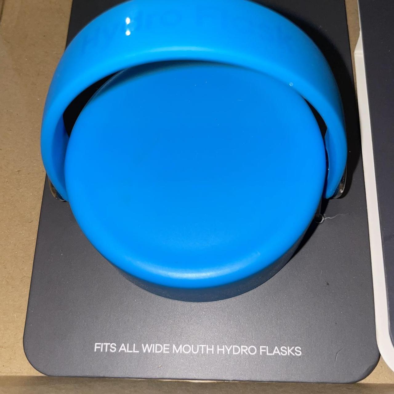 Hydro Flask Lid & Cap blue wide mouth flex - Depop