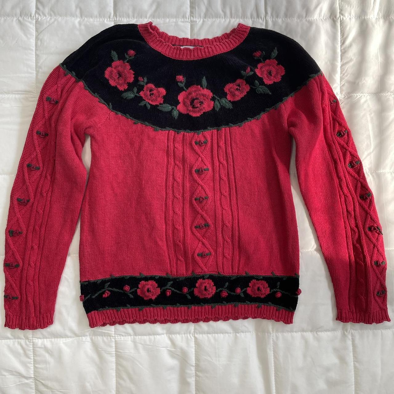 🌹💌 Vintage Rose Sweater💌🌹 - labeled a size 14/16 -... - Depop